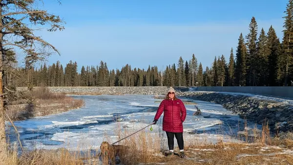 3 ACREAGE COMMUNITIES THAT REDEFINE LUXURY LIVING IN CALGARY,Elise Lalonde