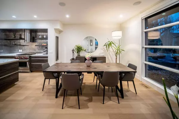 2027 31 ST SW, Calgary, AB T3E 2N1