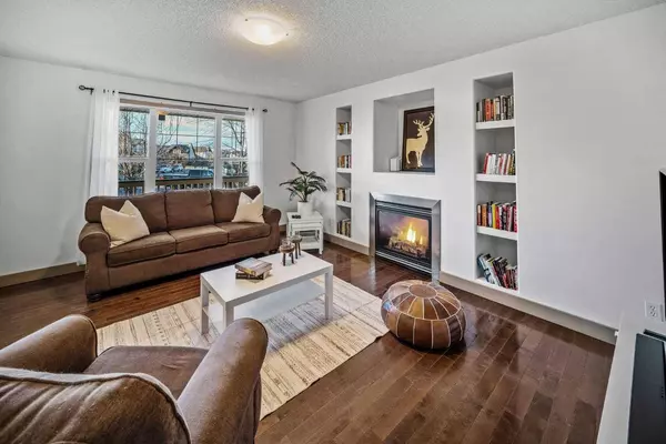 250 Copperstone GRV SE, Calgary, AB T2Z 4X7