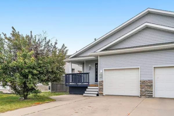 917 Westmount DR, Strathmore, AB T1P 1W8