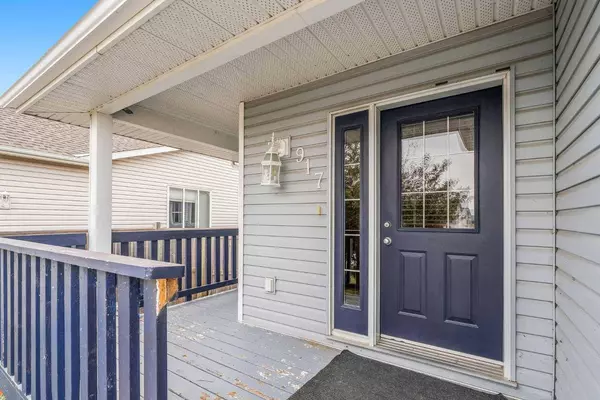 917 Westmount DR, Strathmore, AB T1P 1W8