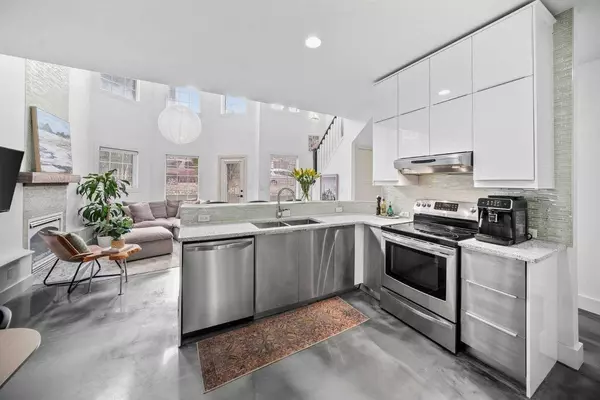 916 19 AVE SW #103, Calgary, AB T2T 0H7