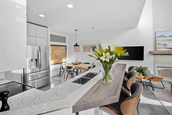 916 19 AVE SW #103, Calgary, AB T2T 0H7