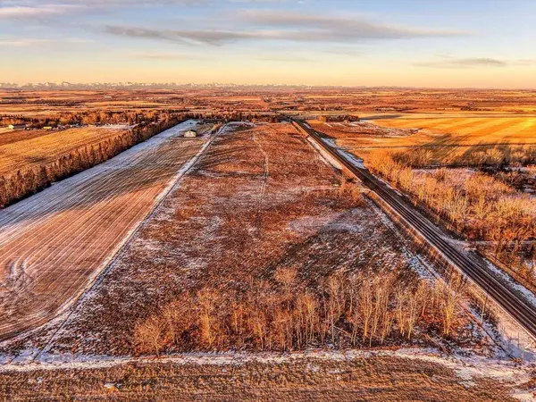 128147 370 AVE E, Rural Foothills County, AB T0L 0A0