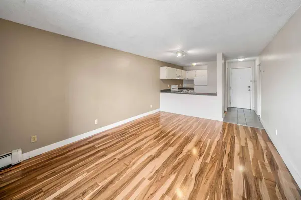 1915 26 ST SW #303, Calgary, AB T3E 2A2