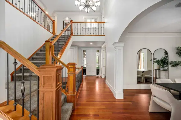 41 Aspen Ridge WAY SW, Calgary, AB T3H 5M2