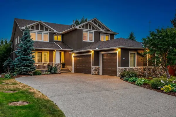 41 Aspen Ridge WAY SW, Calgary, AB T3H 5M2