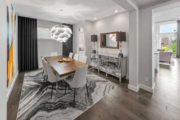 656 Quarry WAY SE, Calgary, AB T2C 5H6