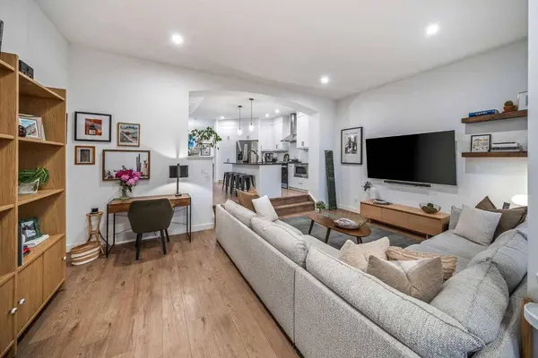 176 Seton Villas SE, Calgary, AB T3M 3L9
