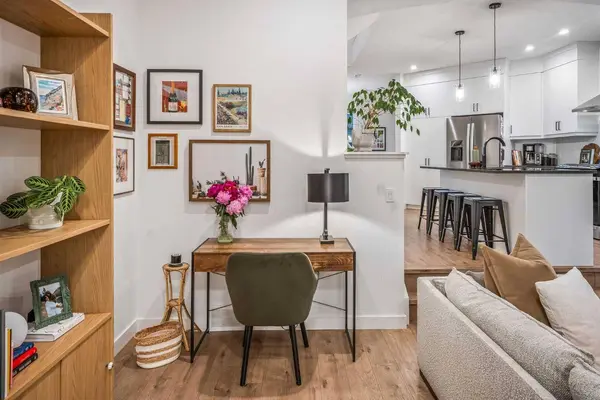 176 Seton Villas SE, Calgary, AB T3M 3L9
