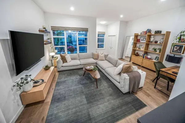 176 Seton Villas SE, Calgary, AB T3M 3L9