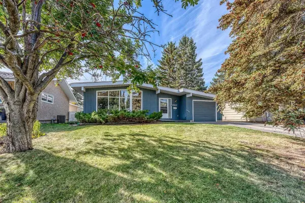 10607 Maplecreek DR SE, Calgary, AB T2J 1V2