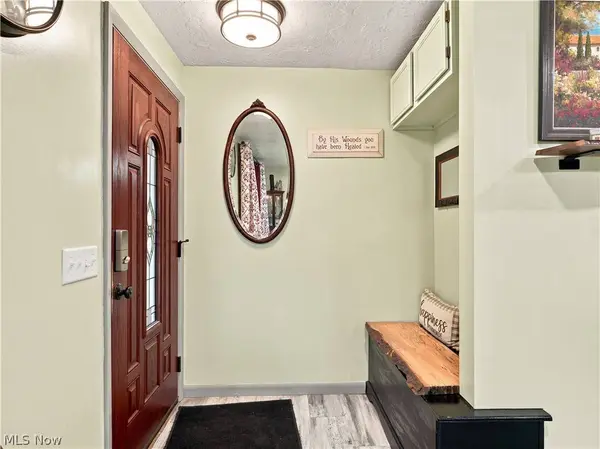 7868 Windward Trace CIR NW, Massillon, OH 44646