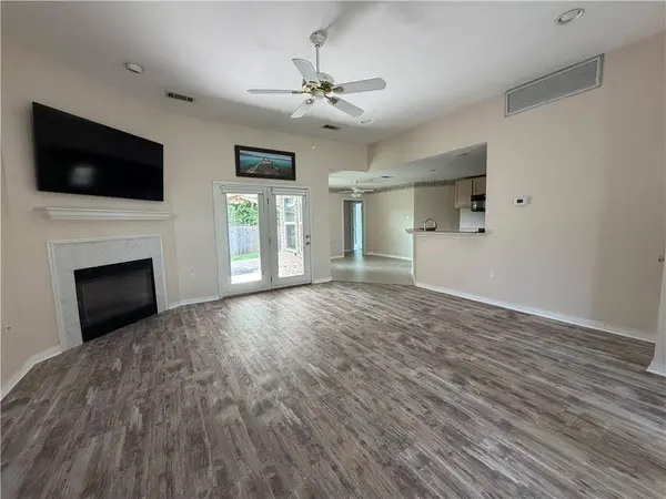 537 W MARLIN CT, Gretna, LA 70056
