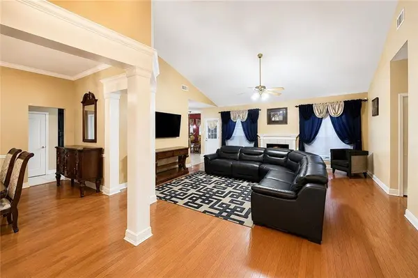 2512 CRESTRIDGE CIR, Marrero, LA 70072