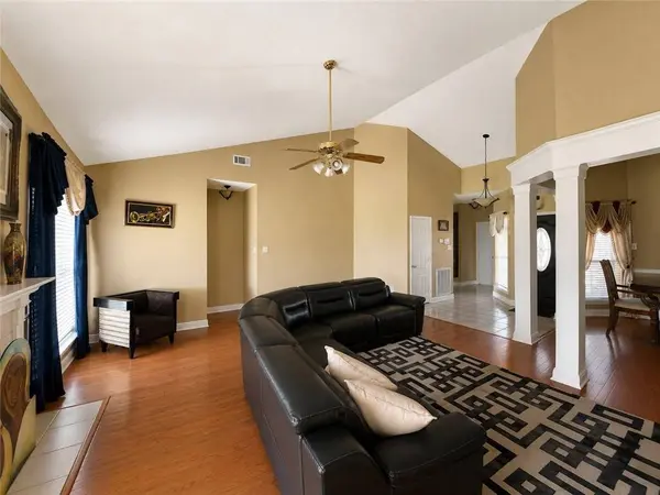 2512 CRESTRIDGE CIR, Marrero, LA 70072