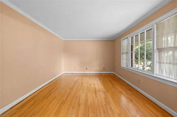 954 Kelso CT, Virginia Beach, VA 23464