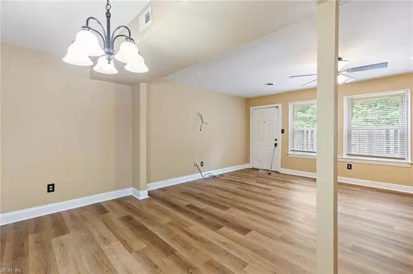 1630 Darren CIR, Portsmouth, VA 23701