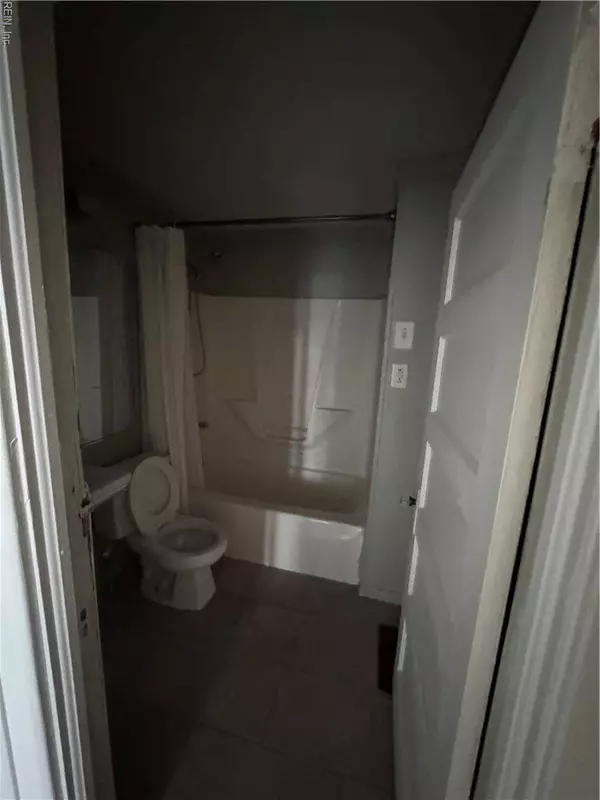 81 Nicholson ST #A, Portsmouth, VA 23702