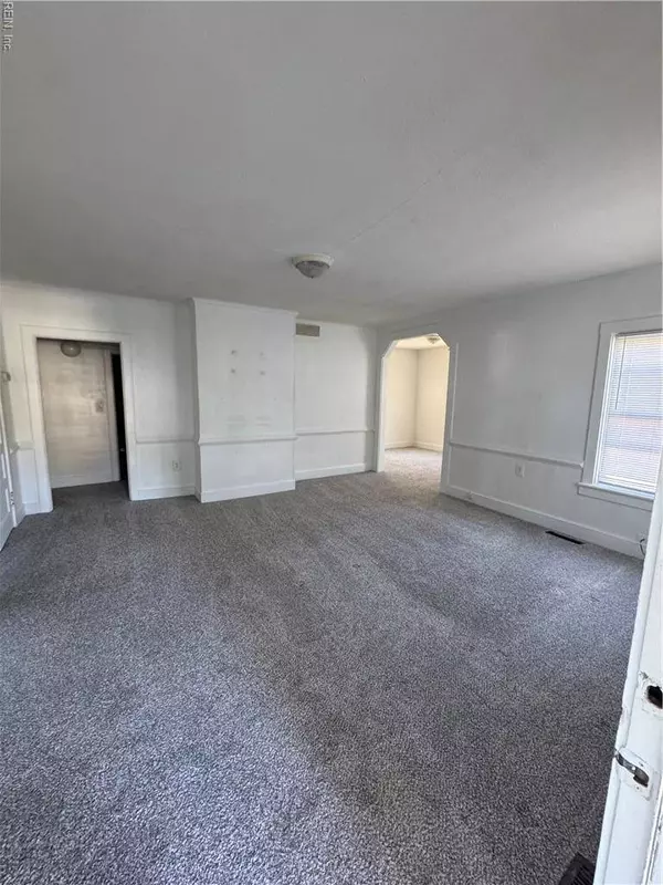 81 Nicholson ST #A, Portsmouth, VA 23702