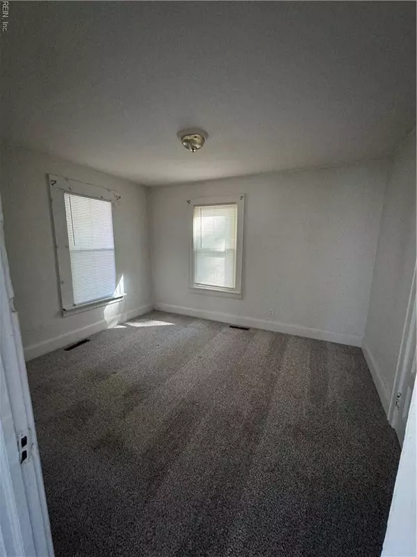 81 Nicholson ST #A, Portsmouth, VA 23702