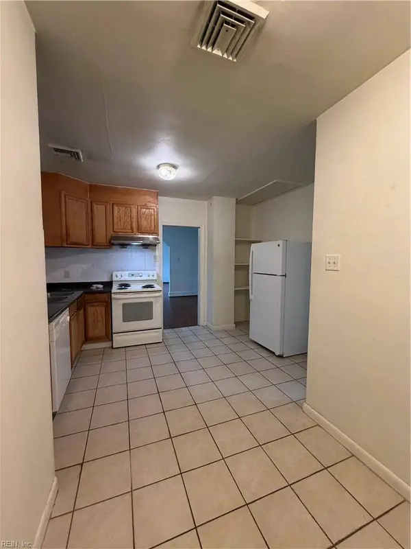 3915 Shell RD, Hampton, VA 23669