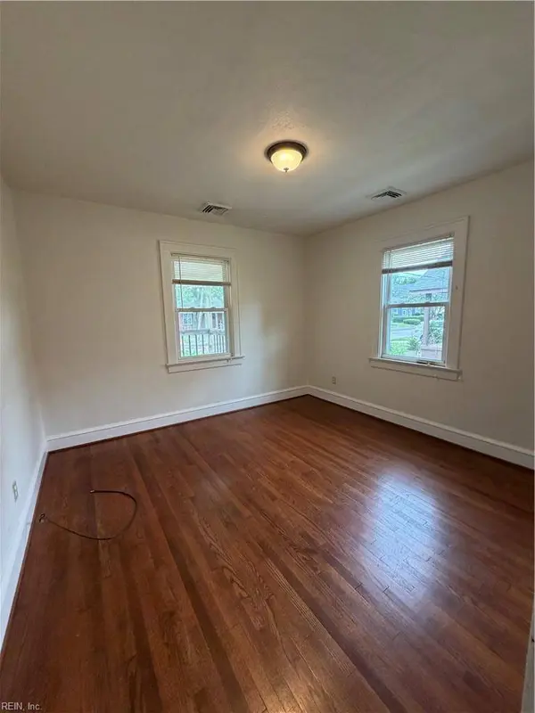 3915 Shell RD, Hampton, VA 23669