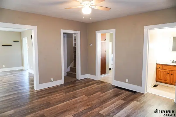 488 N 4th ST, Tecumseh, NE 68450