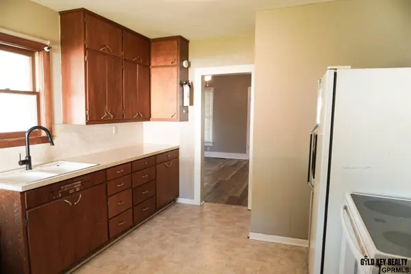 488 N 4th ST, Tecumseh, NE 68450