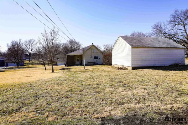 2403 N ST, Auburn, NE 68305