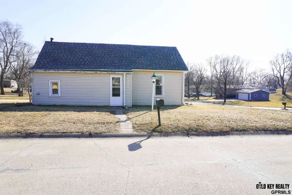 2403 N ST, Auburn, NE 68305