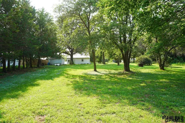 372 6th ST, Burr, NE 68324