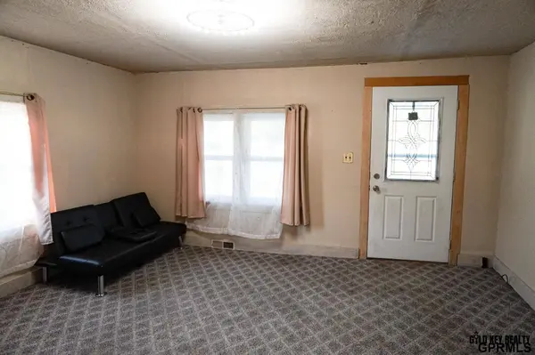 857 Longbranch ST, Humboldt, NE 68376