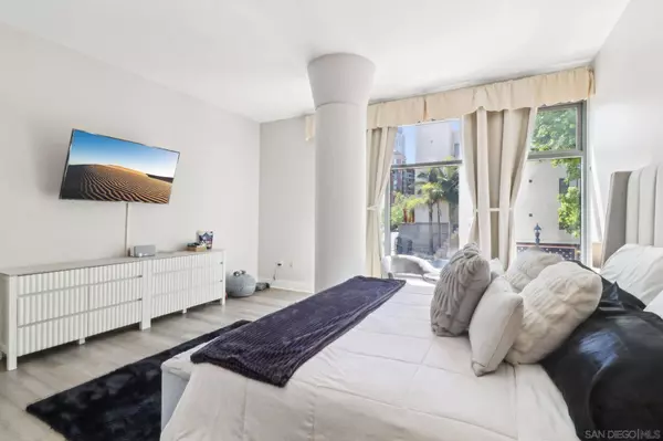 645 Front St #104, San Diego, CA 92101