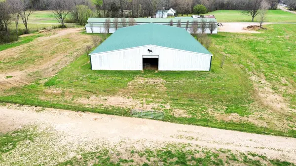 7650 HIGHWAY 18 HWY, Hickory Valley, TN 38042-5202