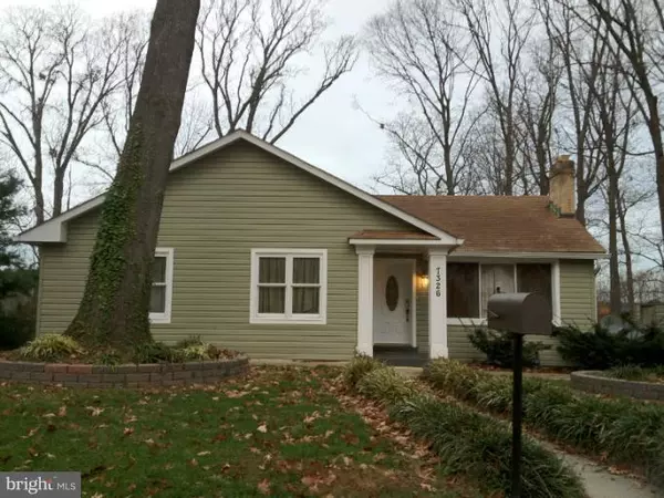 7326 Allan Ave, Falls Church, VA 22046-1903