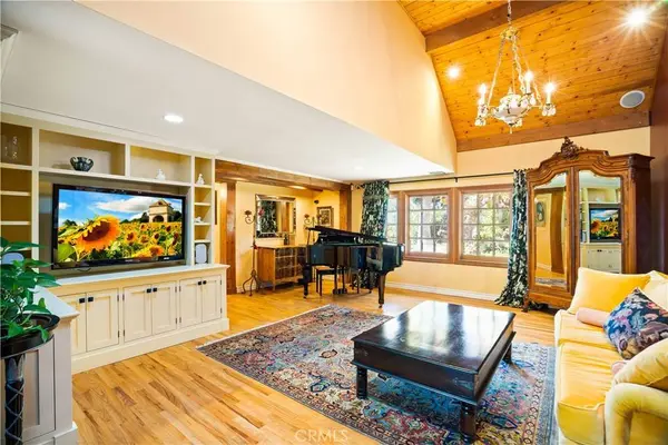 25736 Punto De Vista DR, Calabasas, CA 91302