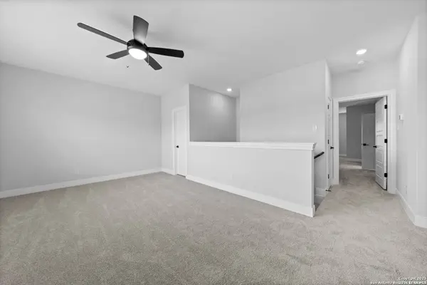 174 AZALEA ALY, Castroville, TX 78009