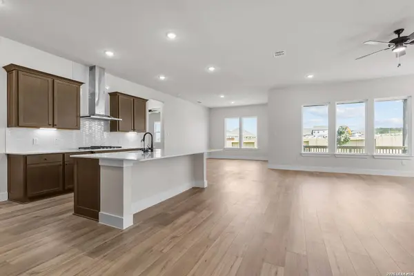 4506 Yoakum Valley, Schertz, TX 78108