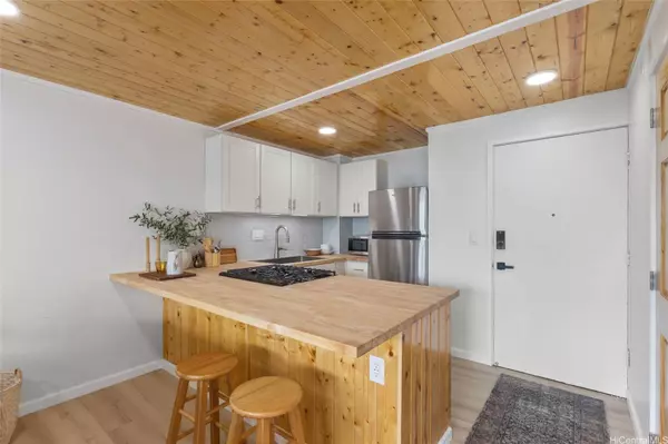 53-549 Kamehameha HWY #303, Hauula, HI 96717