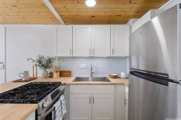 53-549 Kamehameha HWY #303, Hauula, HI 96717