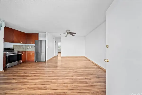 94-249 Waikele RD #A304, Waipahu, HI 96797