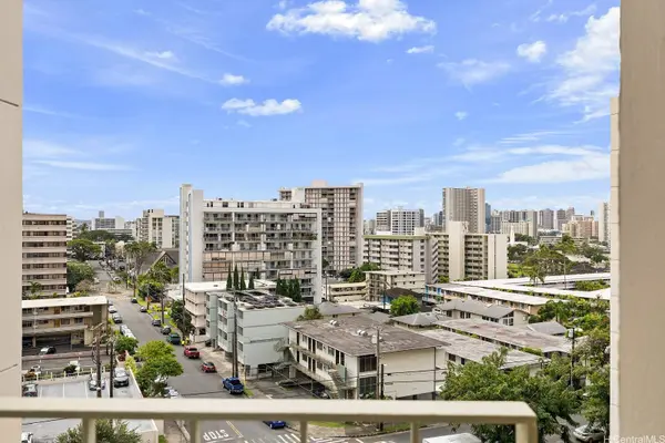 1702 Kewalo ST #801, Honolulu, HI 96822