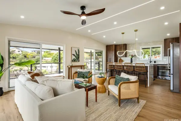 2234 St Louis DR, Honolulu, HI 96816