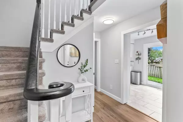 9 Barker Ct, Clarington, ON L1C 4M1