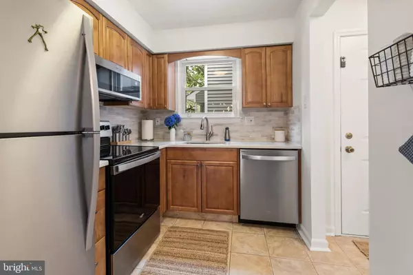 856 FISHERS CREEK RD, Galloway, NJ 08205