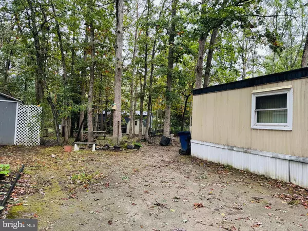 10 ASHWOOD DR, Pittsgrove, NJ 08318