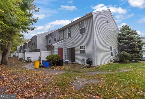 2701 TALL PNES, Pine Hill, NJ 08021