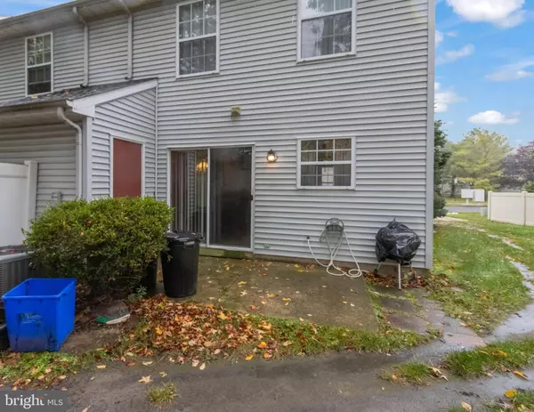 2701 TALL PNES, Pine Hill, NJ 08021