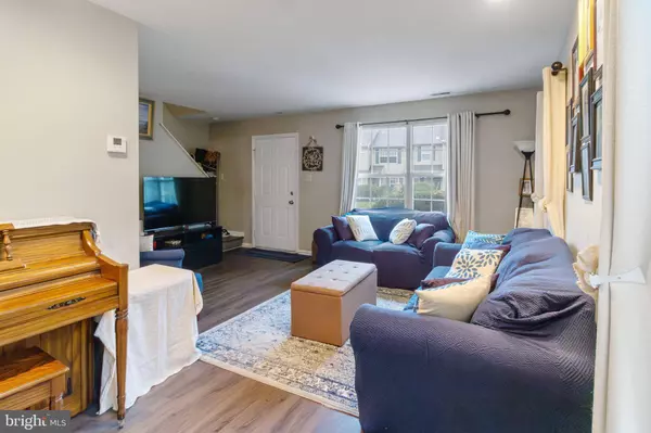 2701 TALL PNES, Pine Hill, NJ 08021